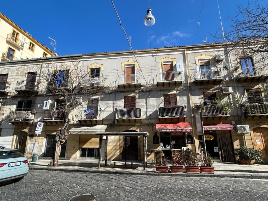 Appartamento in vendita a Caltanissetta via Redentore, 15