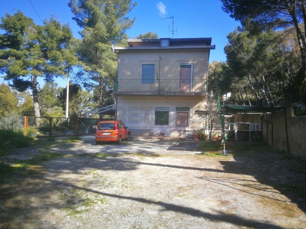 Porzione di Casa in vendita a Caltanissetta strada Statale 122bis, 12