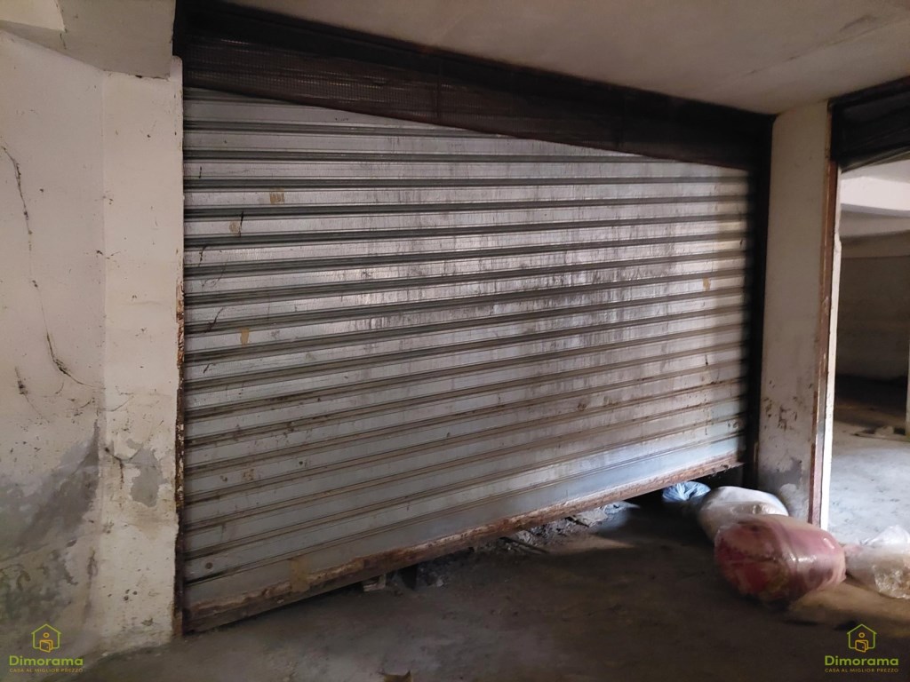 Garage in vendita a Casandrino vico Francesco Gozzolino
