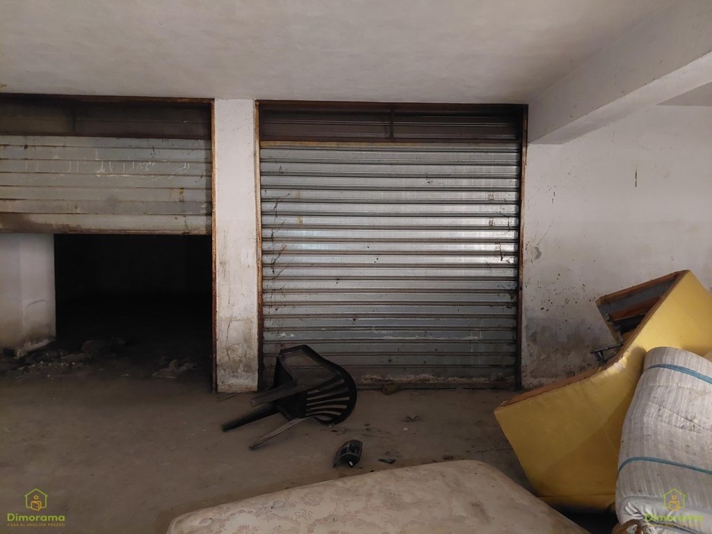 Garage in vendita a Casandrino vico Francesco Gozzolino