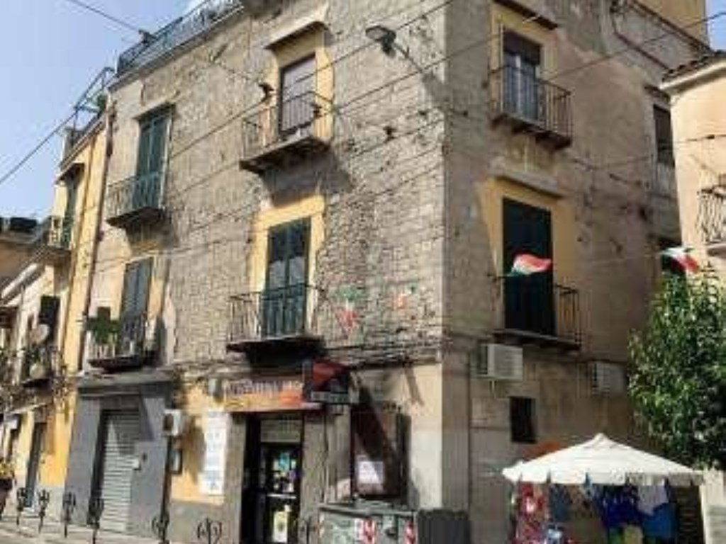 Appartamento all'asta a Napoli vico Catari n. 106, trav. Corso s. Giovanni a Teduccio