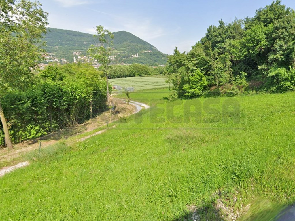 Terreno Edificabile in vendita a Cornedo Vicentino via Caecchioli, 66