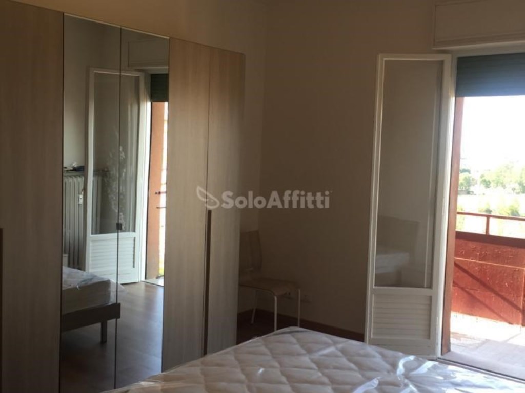 Appartamento in affitto a Modena piazza Dante Alighieri,