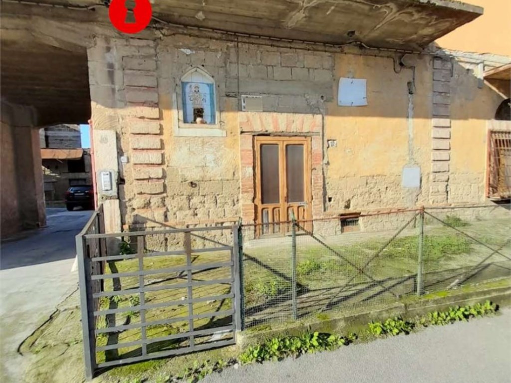 Casa Indipendente in vendita a San Felice a Cancello via polvica
