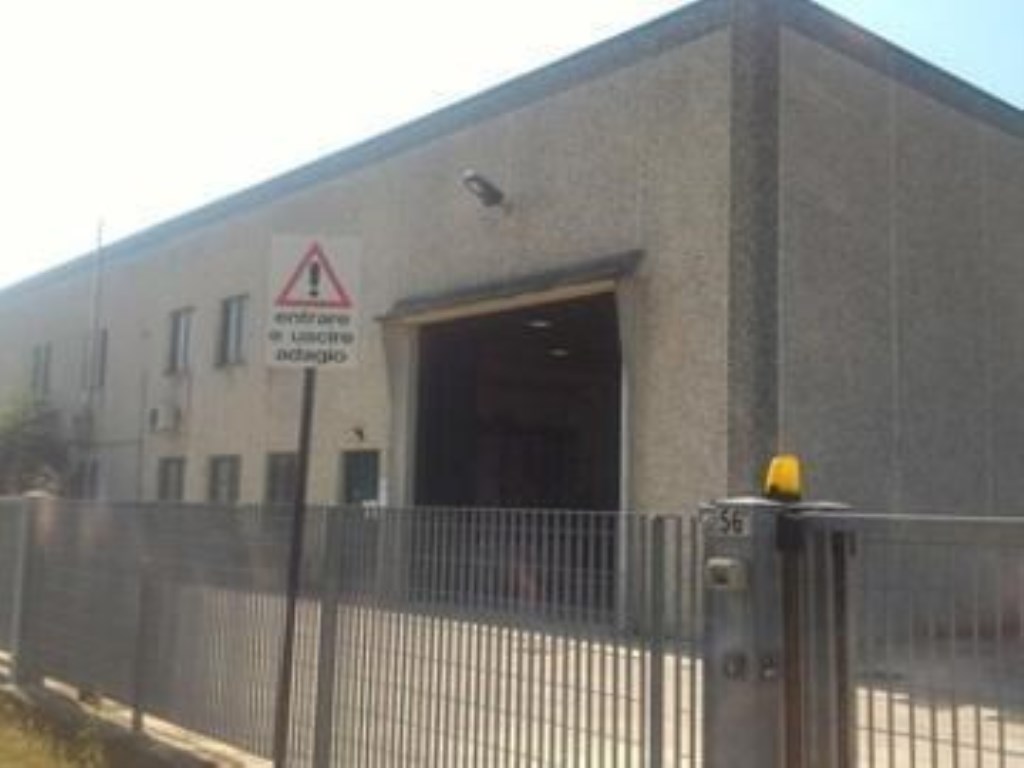 Capannone Industriale in vendita a Carrara