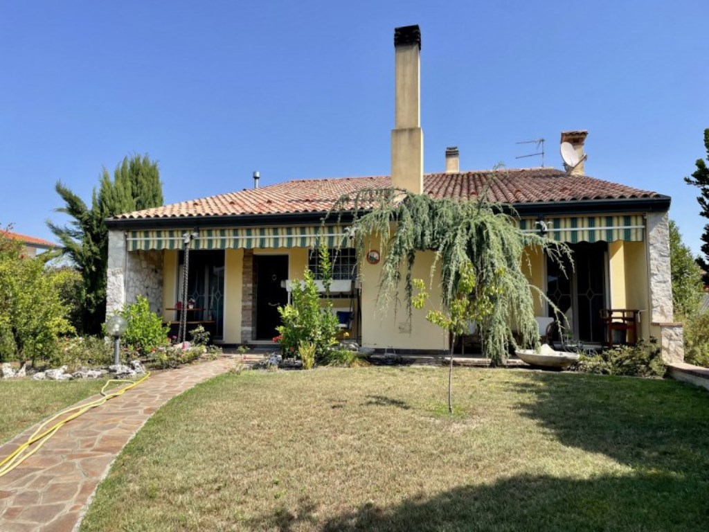 Casa Indipendente in vendita a Solesino via 4 novembre solesino