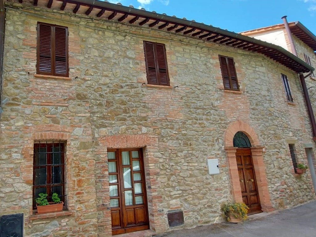 Casa a Schiera in vendita a Piegaro