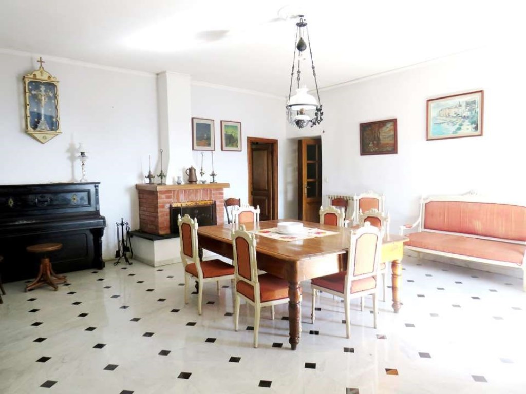 Appartamento in vendita a Sesta Godano frazione di Sesta Godano