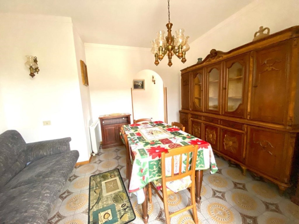 Villa a Schiera in vendita a Castelnuovo Magra via della Pace, 61
