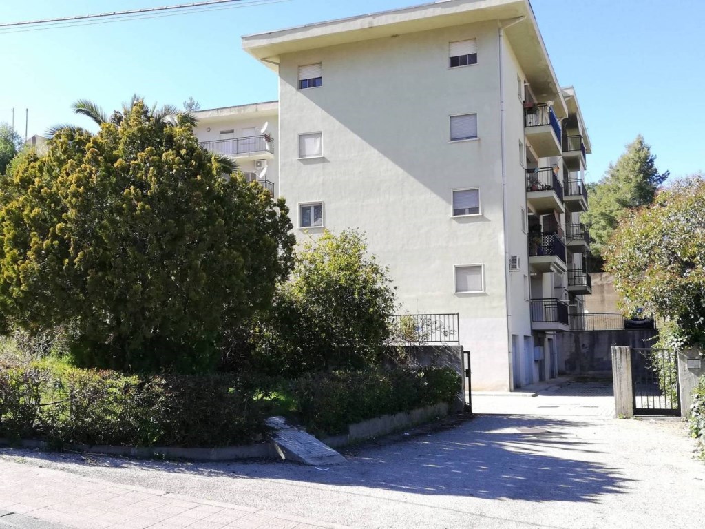 Appartamento in in vendita da privato a San Michele di Ganzaria via Pio la Torre, 10
