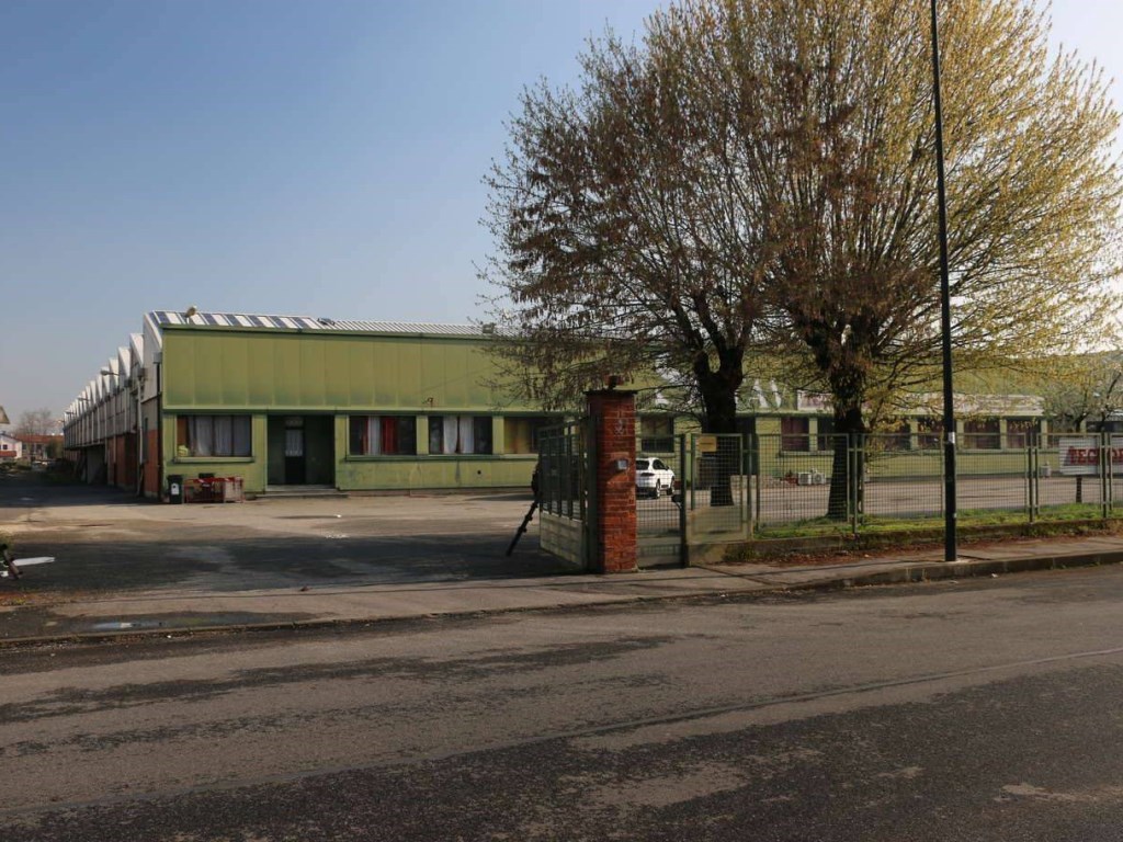 Capannone Industriale in in affitto da privato a Torino via Luigi Santagata, 24
