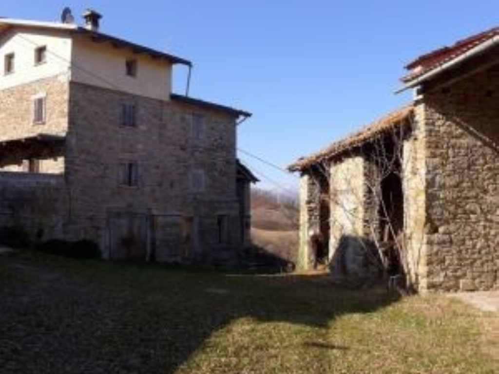 Casale in in vendita da privato a Toano via Riva