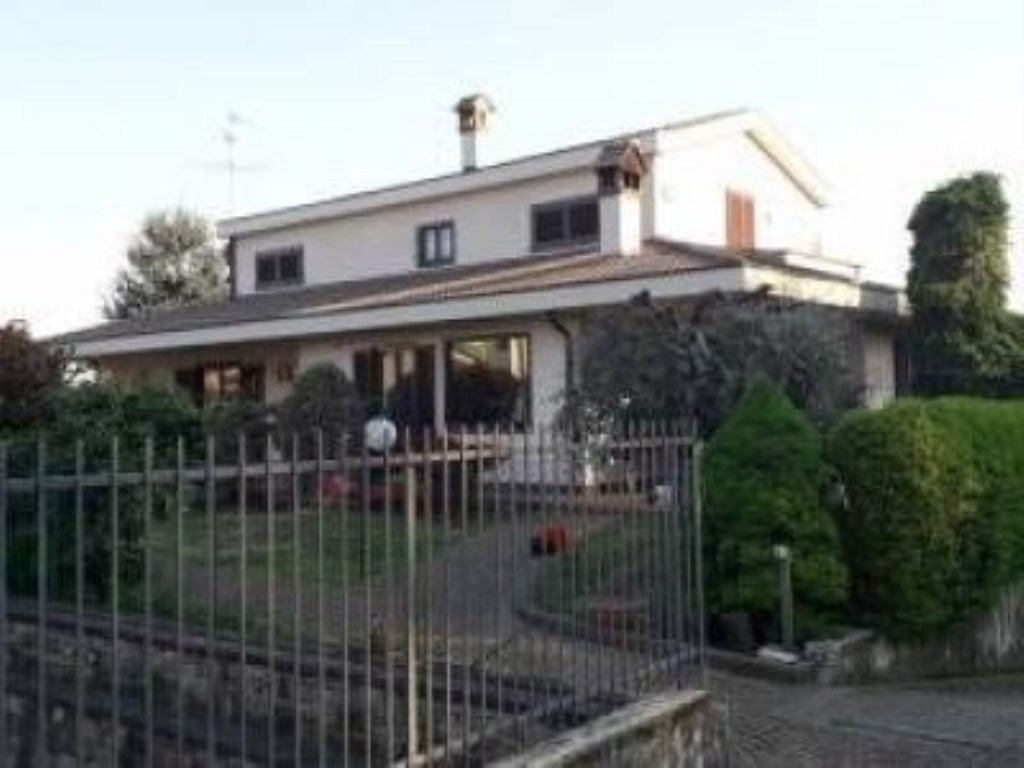 Casa Indipendente in in vendita da privato a Presezzo via Ghiaie