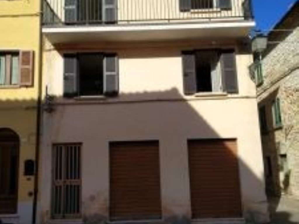 Casa Indipendente in in vendita da privato a Serra Sant'Abbondio corso Dante Alighieri, 44