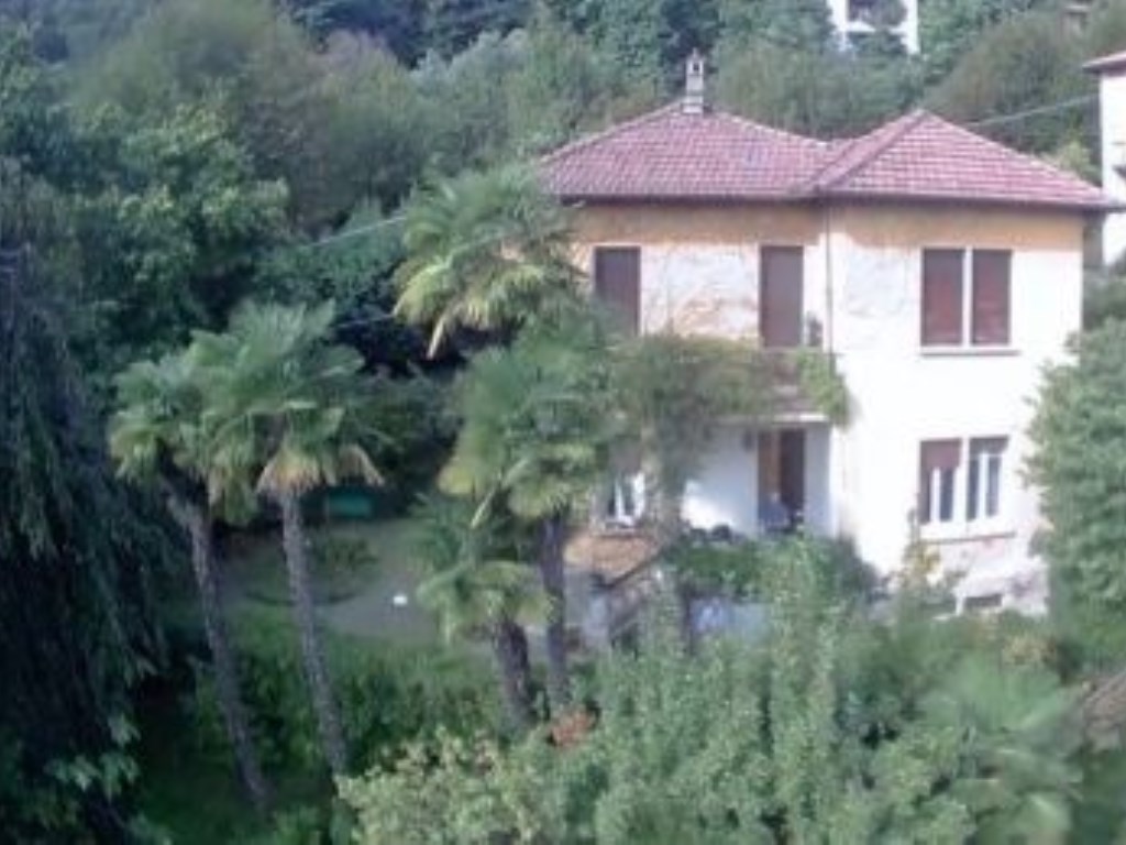 Villa in in vendita da privato ad Airuno via Vittorio Veneto, 4
